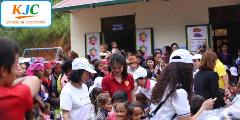Các dự án lan toả KJC hành trình yêu thương - mở rộng vòng tay nhân ái